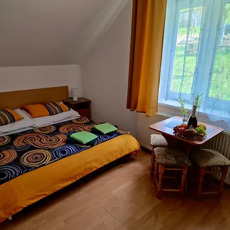 V Srdci Lesa Лесница