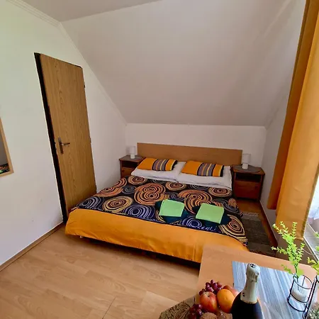 V Srdci Lesa Проживание в семье *